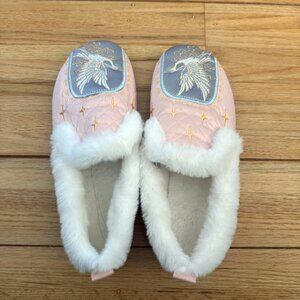 Embroidered Fur Lined House Slippers – Size Women’s 7